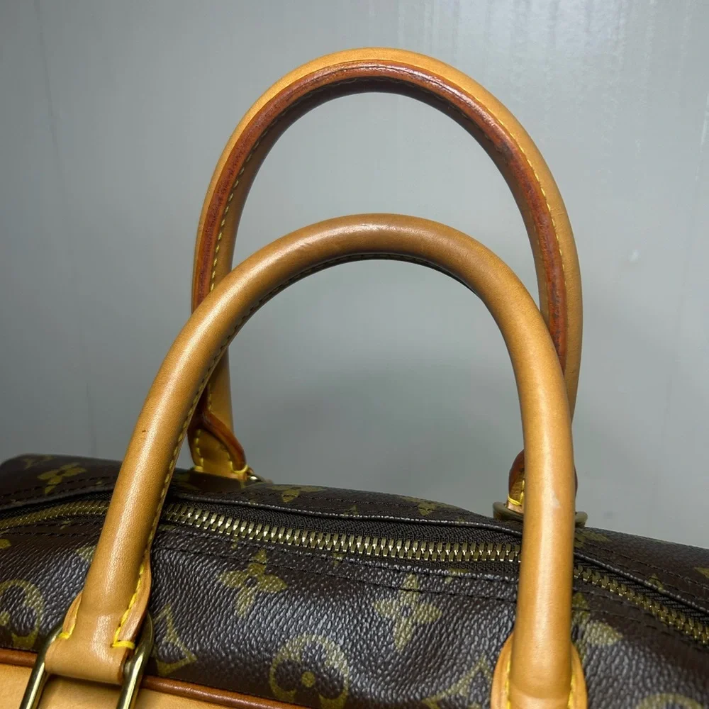 Louis Vuitton sophisticated louis